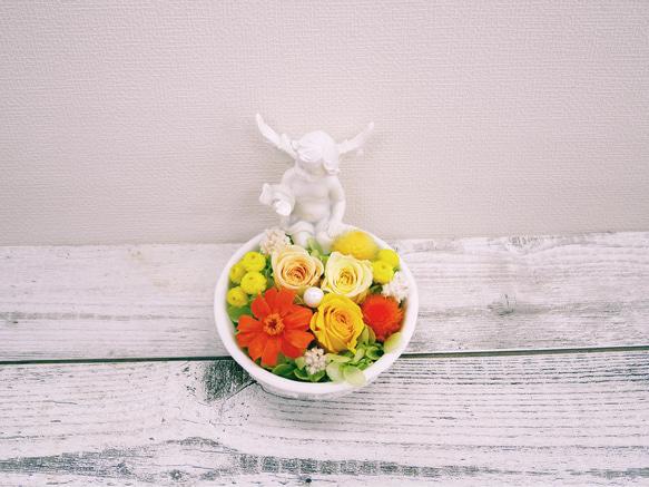 可愛い天使とお花に癒されるプリザーブドフラワーアレンジ 5枚目の画像