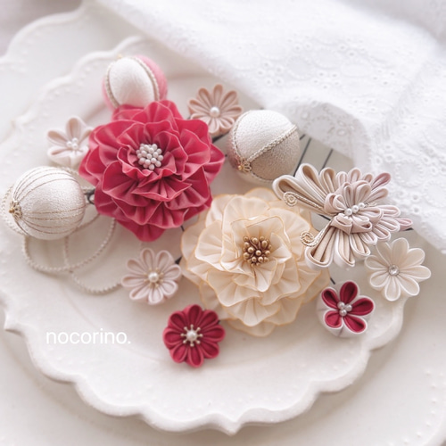 つまみ細工髪飾り 成人式 ウエディング 白無垢 打ち掛け 赤 白 和装髪