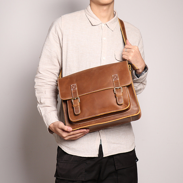 本革ショルダーバッグ メンズ レザー 斜めかけ メッセンジャーバッグ 牛革ボディバッグ 彼氏 友達 父の日 誕生日黒 メンズ メッセンジャーバッグ 彼氏 友達 父の日 バッグ 旅行バッグ 本革