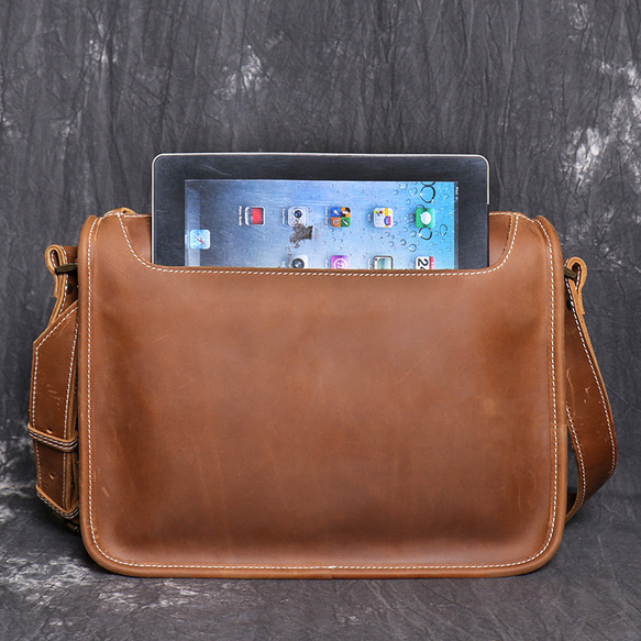 本革ショルダーバッグ メンズ レザー 斜めかけ メッセンジャーバッグ 牛革ボディバッグ 彼氏 友達 父の日 誕生日黒 メンズ メッセンジャーバッグ 彼氏 友達 父の日 バッグ 旅行バッグ 本革