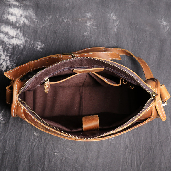 本革ショルダーバッグ メンズ レザー 斜めかけ メッセンジャーバッグ 牛革ボディバッグ 彼氏 友達 父の日 誕生日黒 メンズ メッセンジャーバッグ 彼氏 友達 父の日 バッグ 旅行バッグ 本革