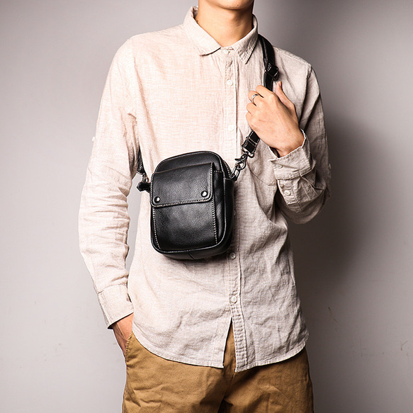 本革ショルダーバッグ メンズ レザー 斜めかけ メッセンジャーバッグ 牛革ボディバッグ 彼氏 友達 父の日 誕生日黒 メンズ メッセンジャーバッグ 彼氏 友達 父の日 バッグ 旅行バッグ 本革