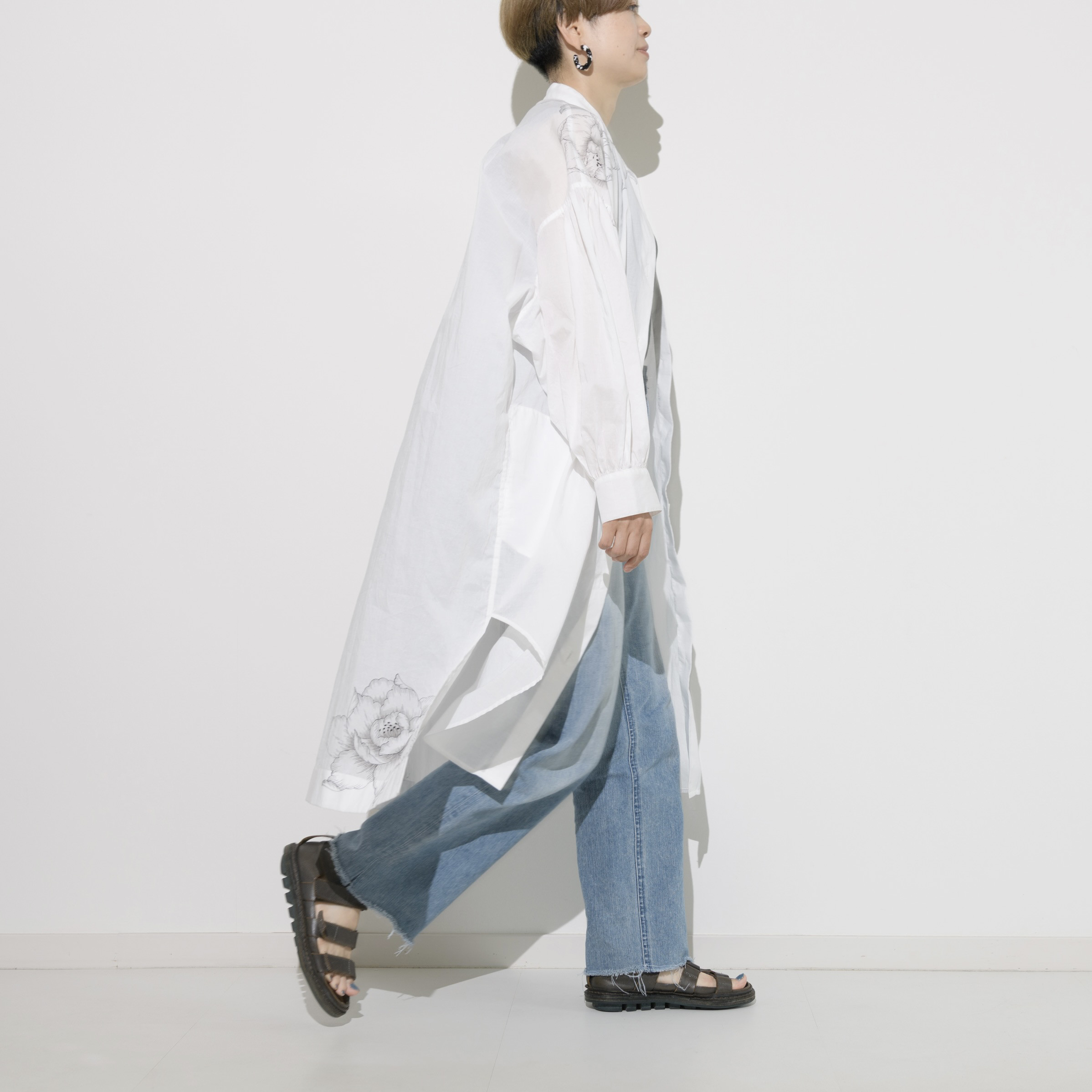 ＜線描き牡丹＞手描きソフトワッシャー・ロングブラウス【洗濯機で洗える】