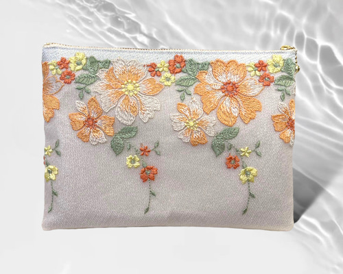 マキロイ♡ ウエイト枠 刺繍イニシャルポーチ♡ イニシャルポーチ❤︎ | irodorikoubouumui's STORE