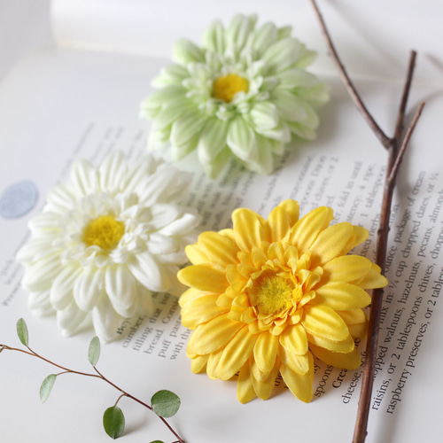 ヘアゴム　ベビーヘアクリップ　❁ガーベラ❁ ♡ガーベラ♡ベビーヘアクリップ ヘアゴム