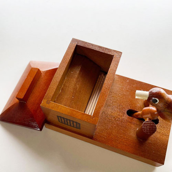 昭和 レトロ ようじ入れ 不思議 爪楊枝入れ 日本製 不思議なようじ鳥 木製 キッチン 2枚目の画像
