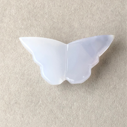ブルーカルセドニー蝶スタンド付き共生ありちょう美しい