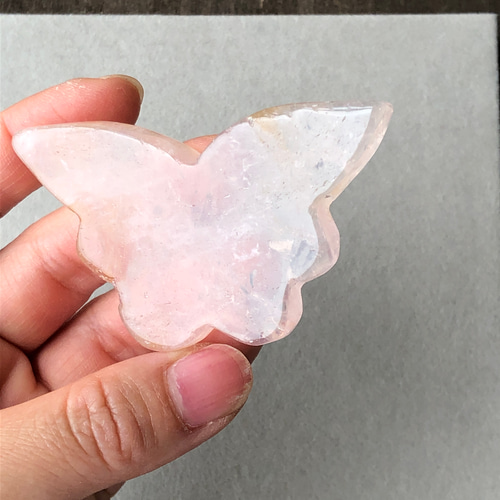 ゴールデンヒーラー入り！ローズクォーツバタフライ☆ 26g☆58.5mm