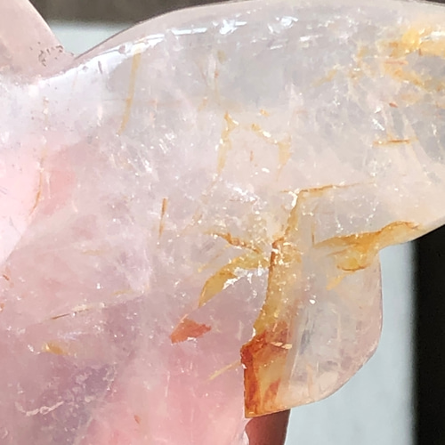 ゴールデンヒーラー入り！ローズクォーツバタフライ☆ 26g☆58.5mm