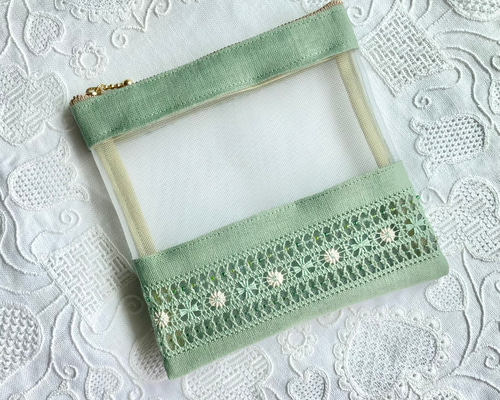 A30. ドロンワーク刺繍 メッシュ フラットポーチ 《セージ