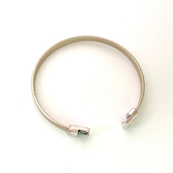 【ヨーロッパ製本革 　シャンパンゴールドの　　ブレスレット】 マグネット留め　 5枚目の画像