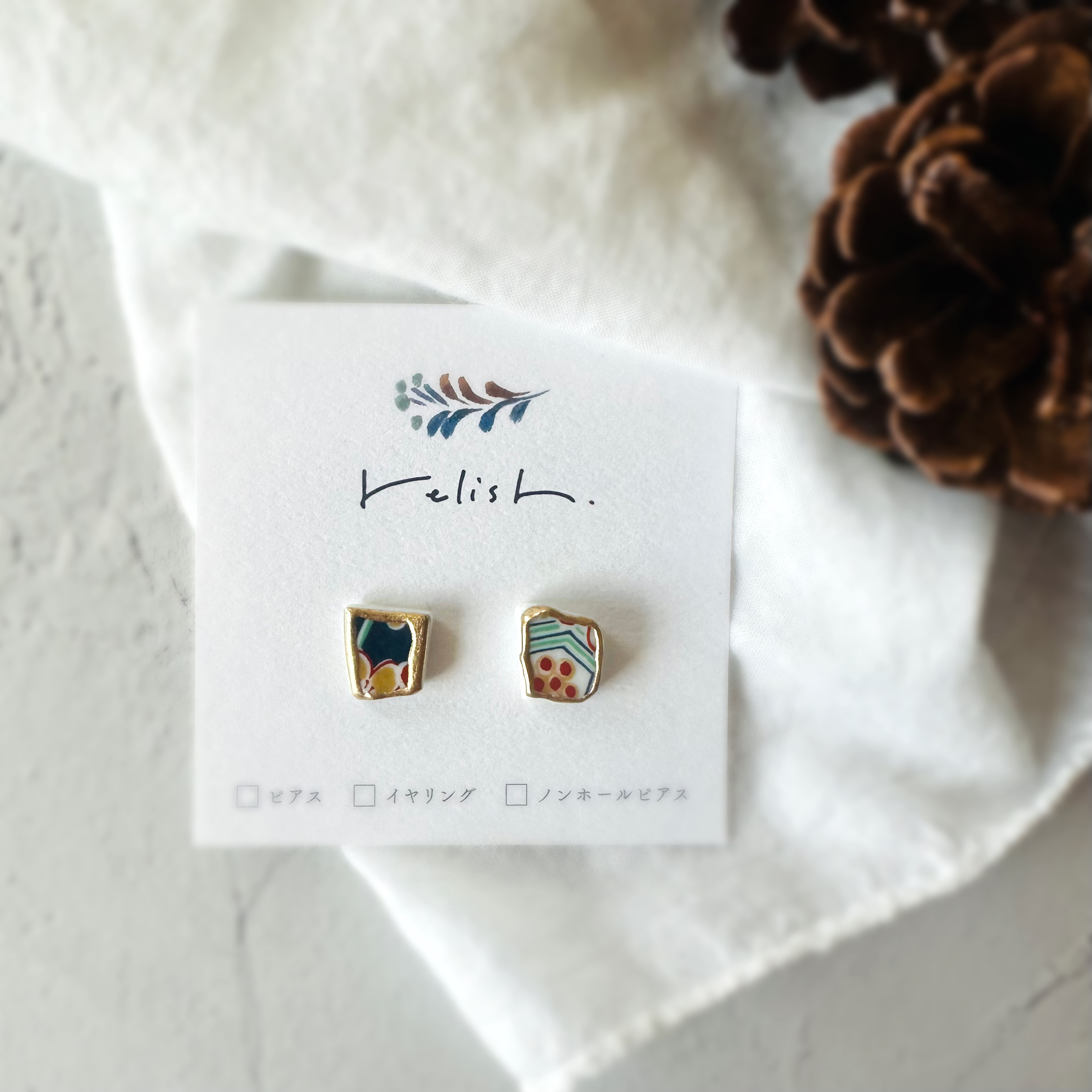 【再販】 有田焼 陶片 金継ぎ ピアス イヤリング ノンホールピアス 伝統工芸 小さい 小ぶり 陶器 やきもの ゴールド