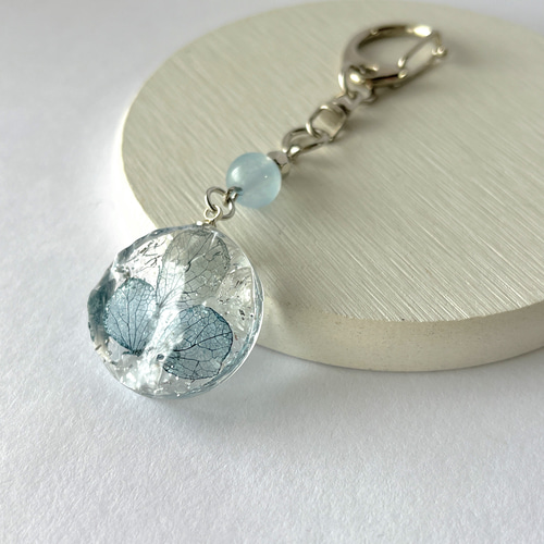 No.1269★ハンドメイド★紫陽花☆フラワーレジンキーホルダー レジン♡ふわっと浮かぶ幻想カラーの紫陽花キーホルダー作り方