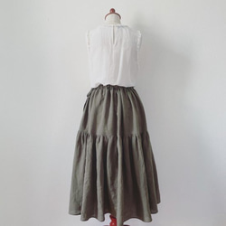 ベルギーリネンの２段ティアードスカート　カーキベージュ　＜リネンB6＞ 2枚目の画像
