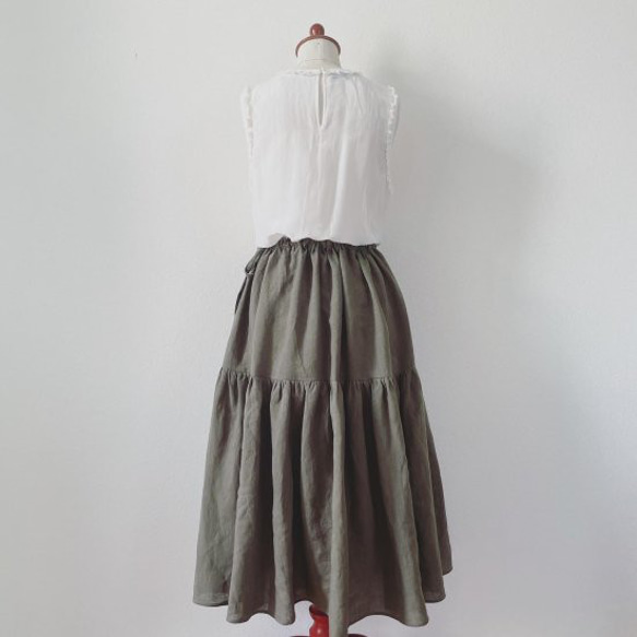 ベルギーリネンの２段ティアードスカート　カーキベージュ　＜リネンB6＞ 2枚目の画像