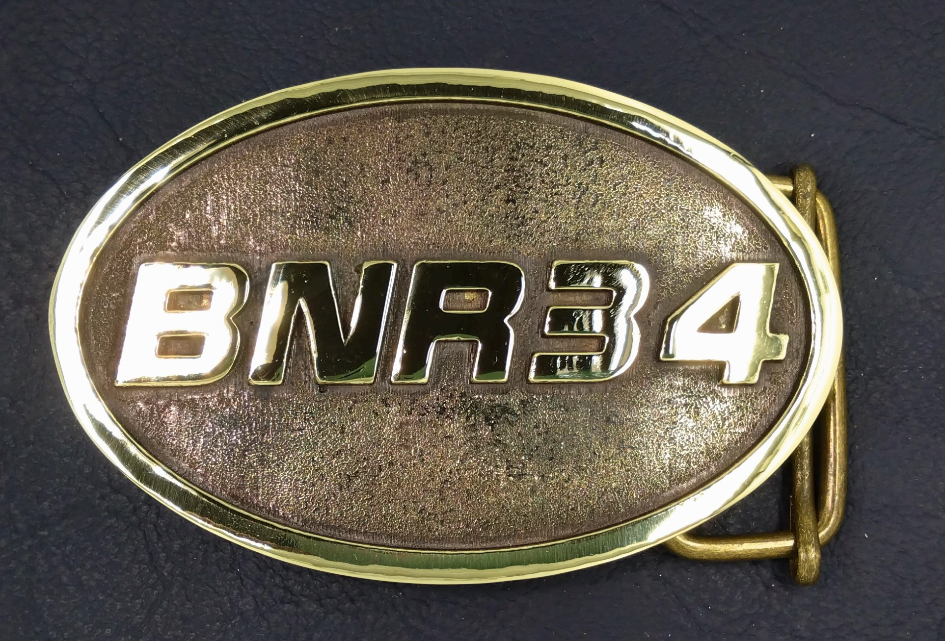 『BNR34』ベルトバックル　真鍮無垢　国際書留送料無料　SKYLINE　GT-R R34