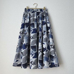 英国輸入リバティプリント 23SS新柄 Zen Rose フレアーマキシ丈スカート 2枚目の画像
