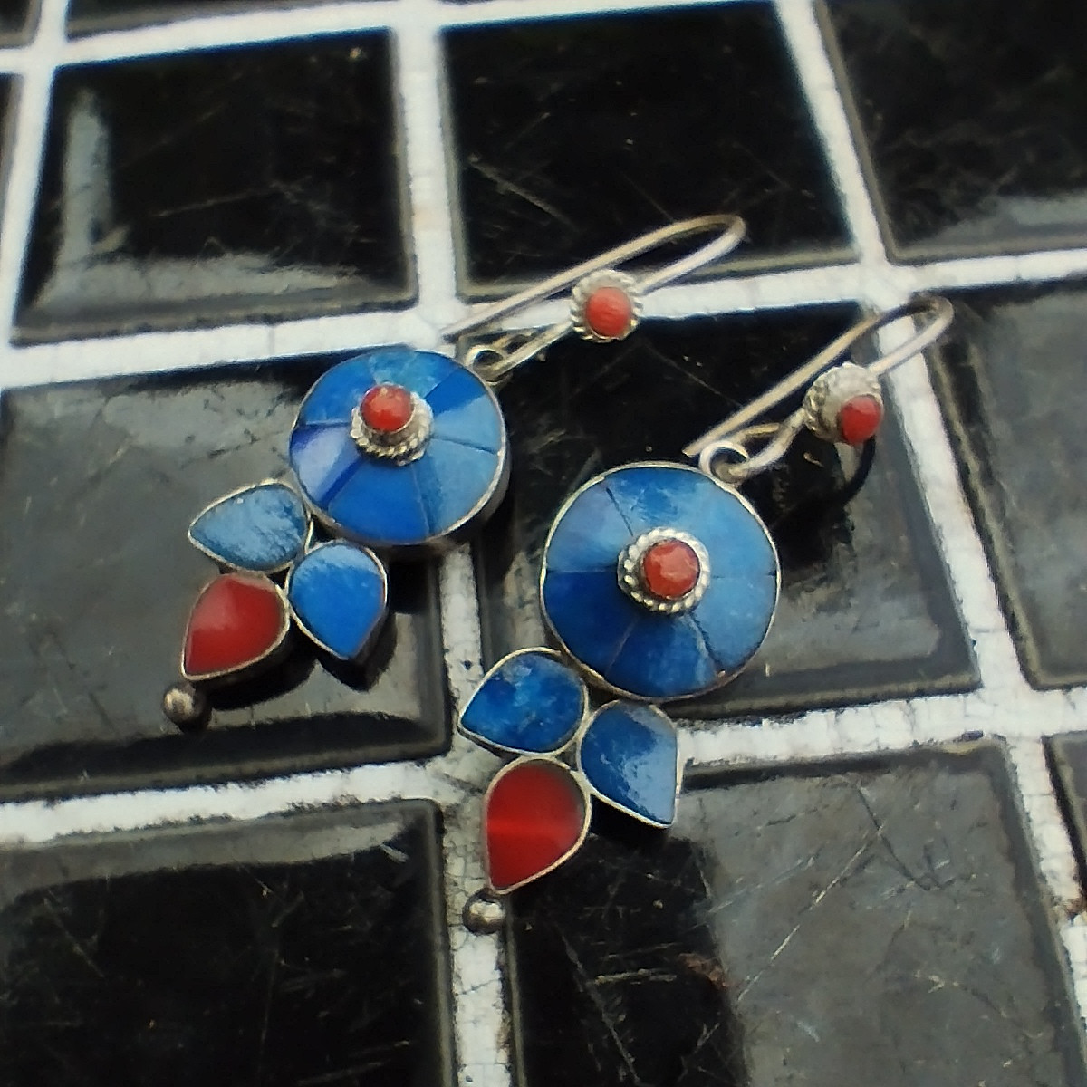 【送料無料】天然石シルバーアクセサリー　P-2 天然石ピアス(ラピスラズリと山サンゴ)