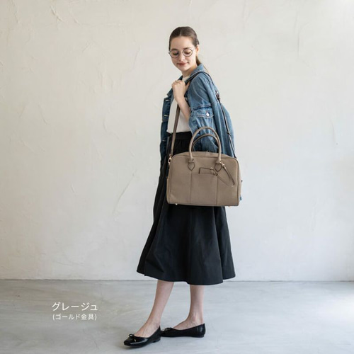 Courreges ✨希少 美品✨ カデナ ボストンバッグ 2way 金 金具 2way A4 ボストンバッグ 本革 入学式/卒業式 大容量 ゴールド