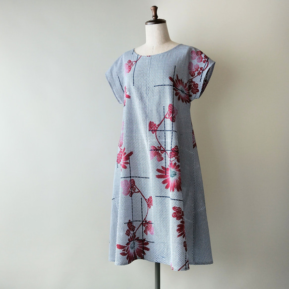 浴衣リメイク フレンチスリーブのワンピース 格子に赤い花 ワンピース