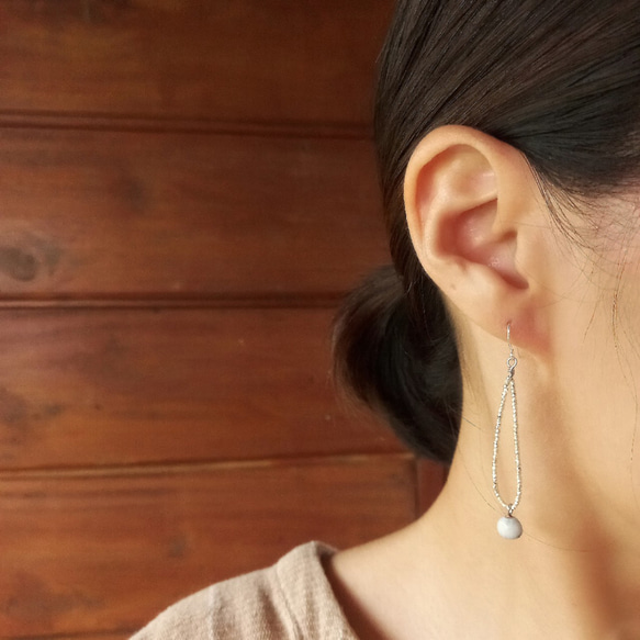 閃閃發光的凱倫銀水滴和 Juzdama 耳環/耳環或耳環 第5張的照片