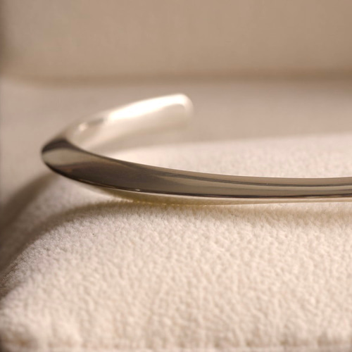 silver925-トライアングルバングル｜素材-シルバー925／オーダーメイド