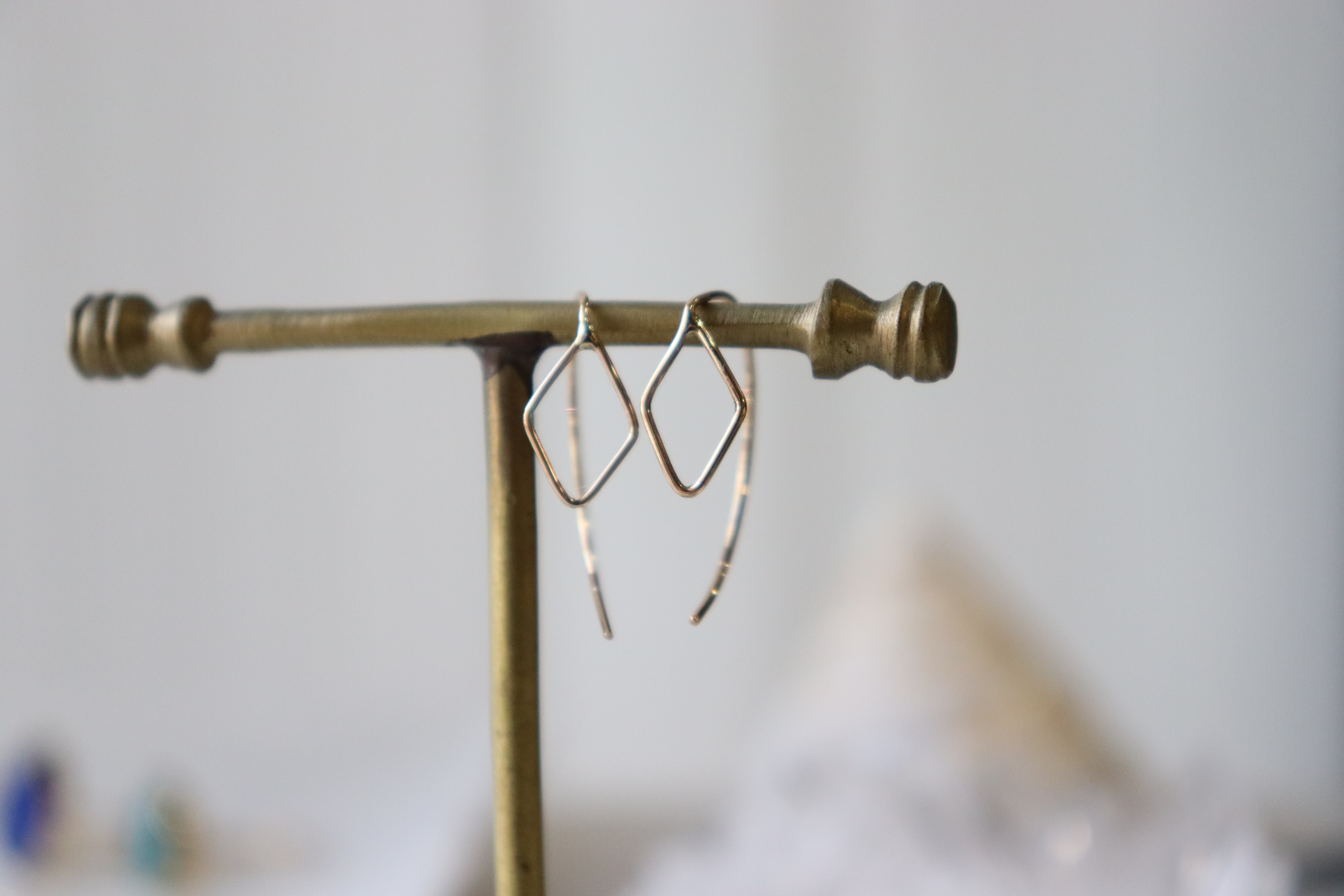 《k18YG》lozenge/ダイヤフックピアス〜toujours series