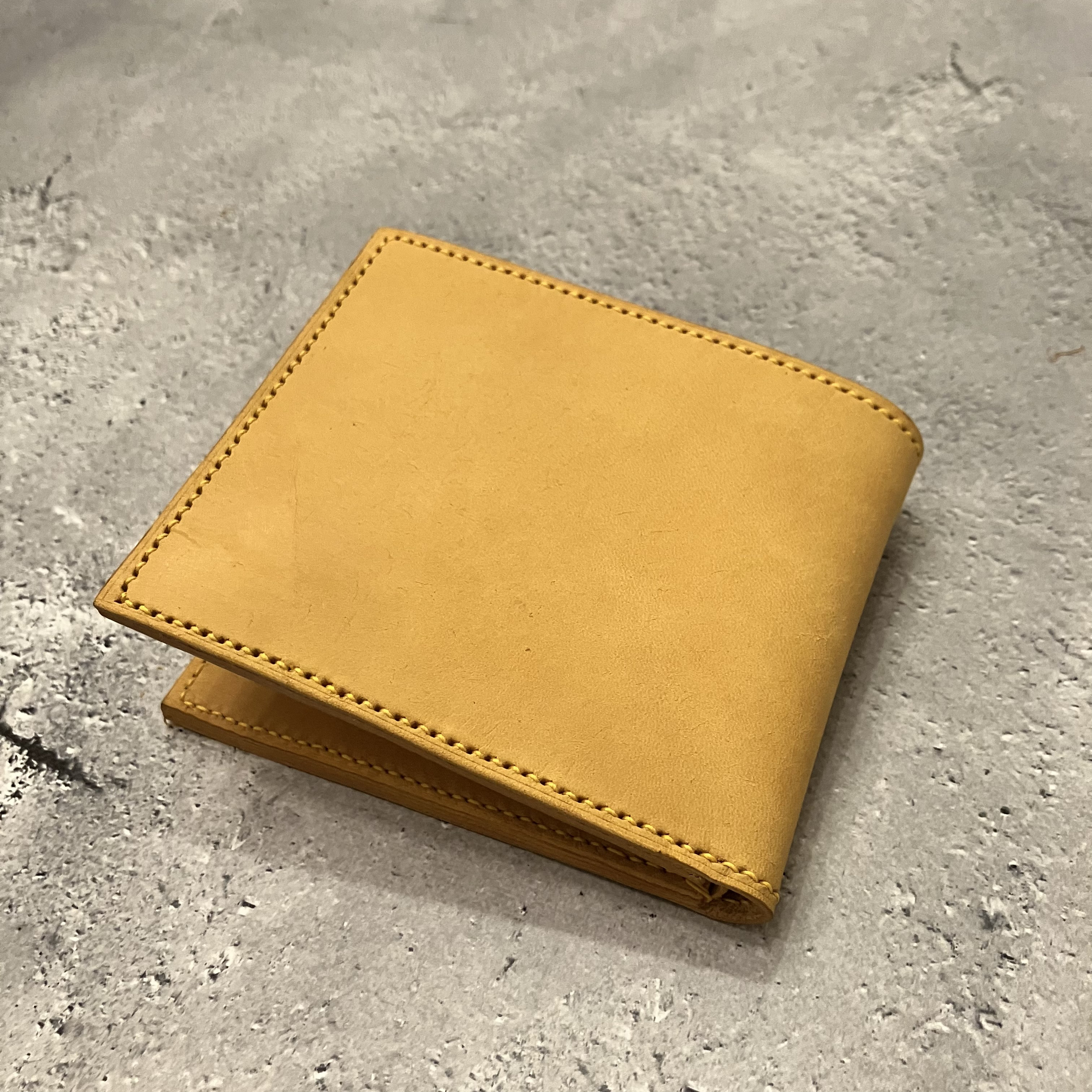 二つ折り財布 スクラッチレザー イエロー 手縫い harmonie du soir