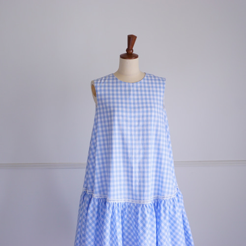再入荷！】 トルネードワンピ ひざ丈ワンピース - www.aleamex.mx