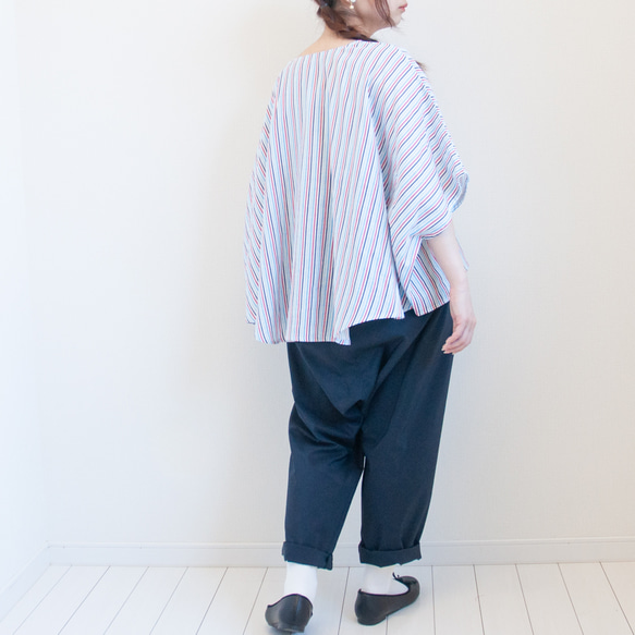 特集掲載【完全一点物】ゆったり　ドルマンスリーブカットソー（マルチストライプ） 3枚目の画像