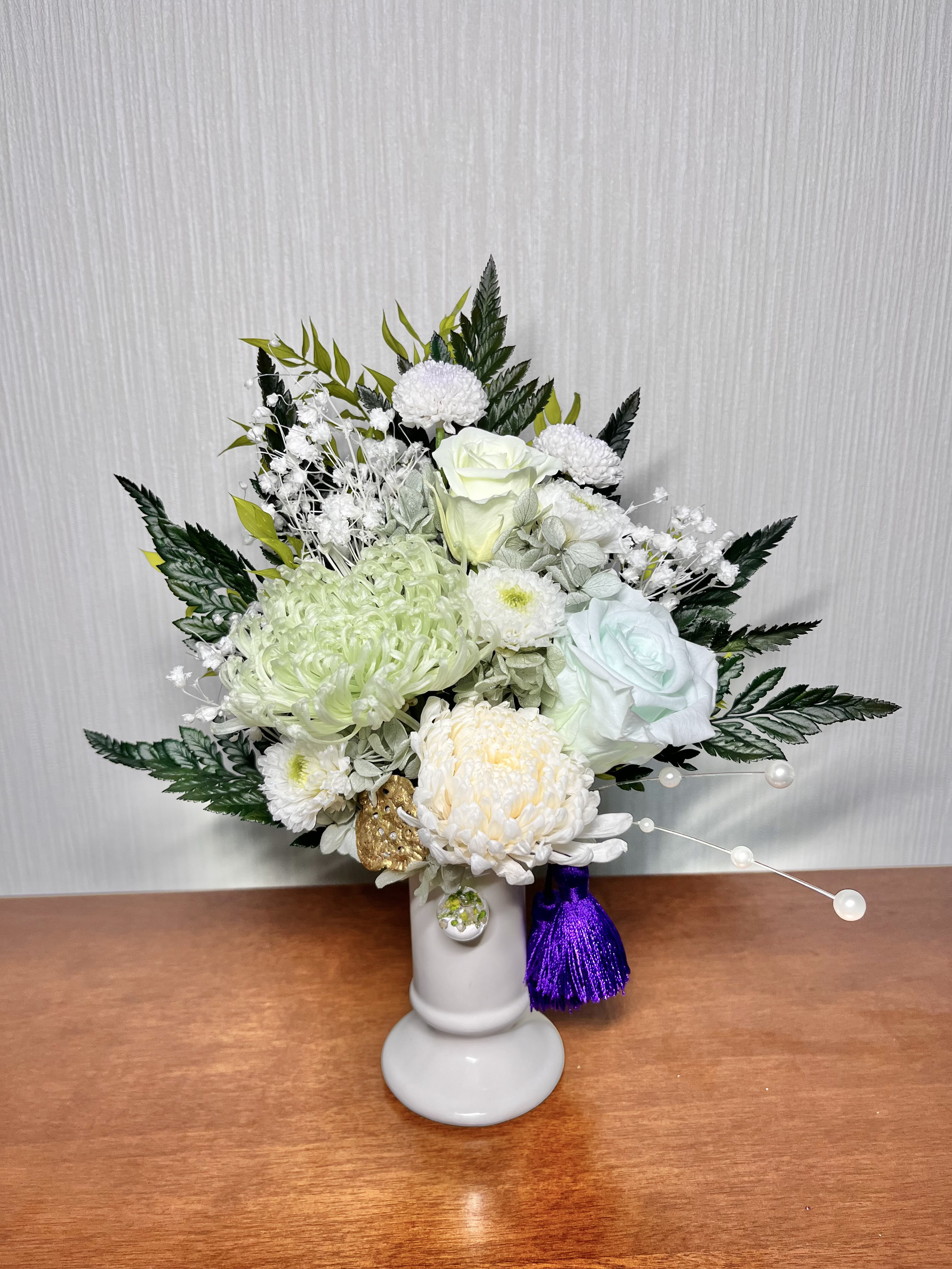 仏花1基　プリザーブドフラワー　　ホワイト×グリーン