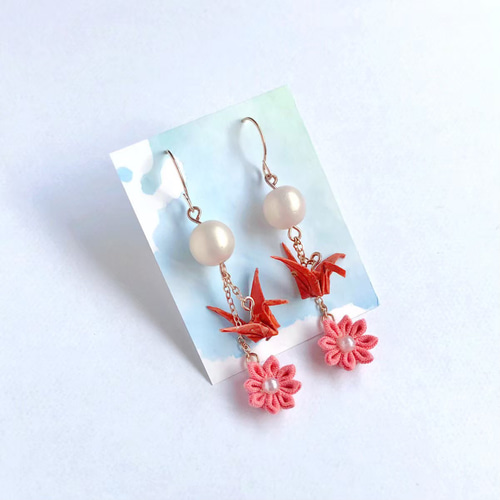 送料無料】no.39⁂つまみ細工⁂ ピアスイヤリング ピアス（フック