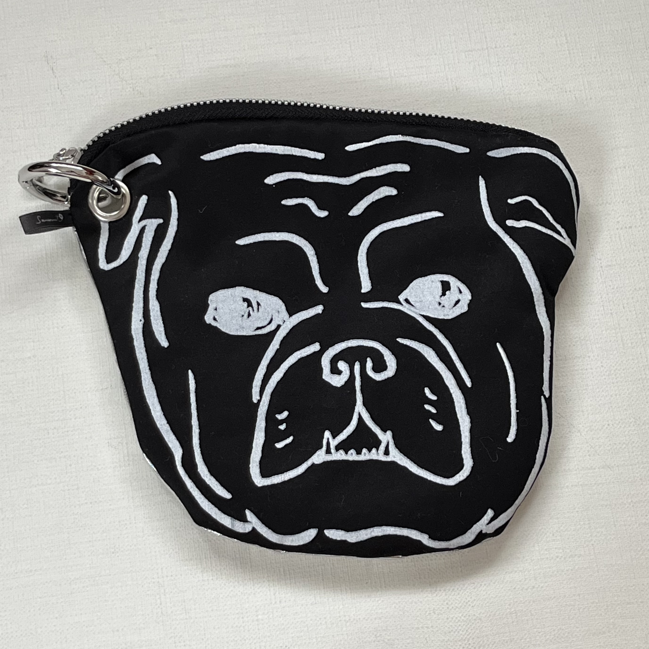 ブルドッグかおポーチ　ブラック×シルバー