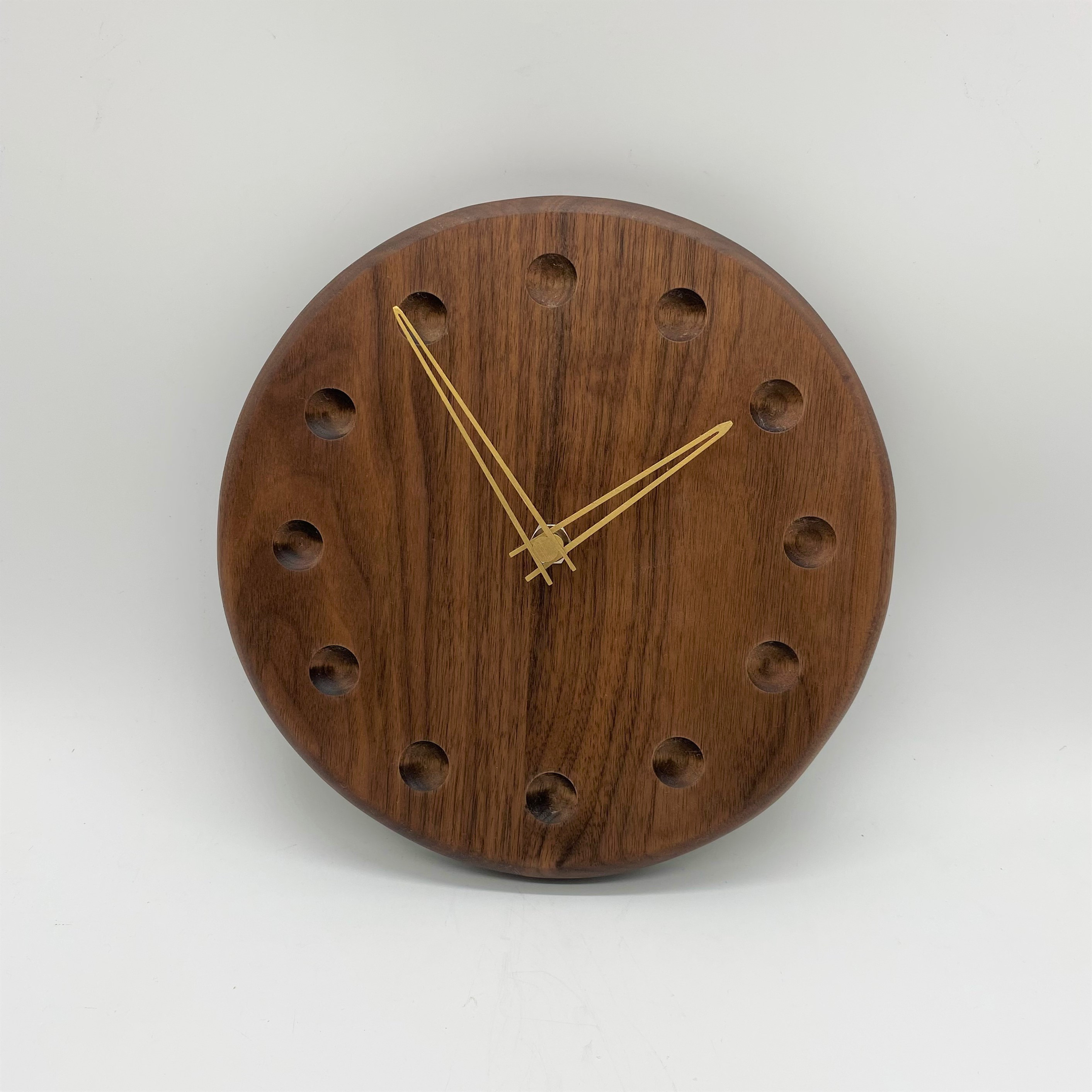 ディンプル時計★天然無垢材★ウォルナット★リビング★ギフト★開店祝い★還暦祝い★木製掛け時計