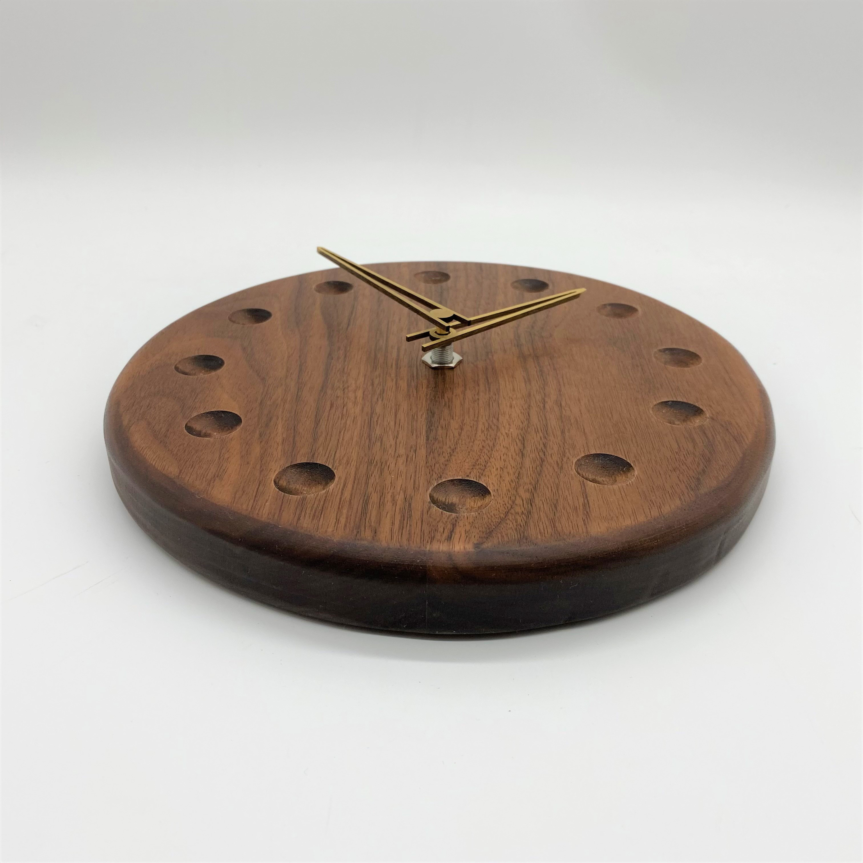 ディンプル時計★天然無垢材★ウォルナット★リビング★ギフト★開店祝い★還暦祝い★木製掛け時計