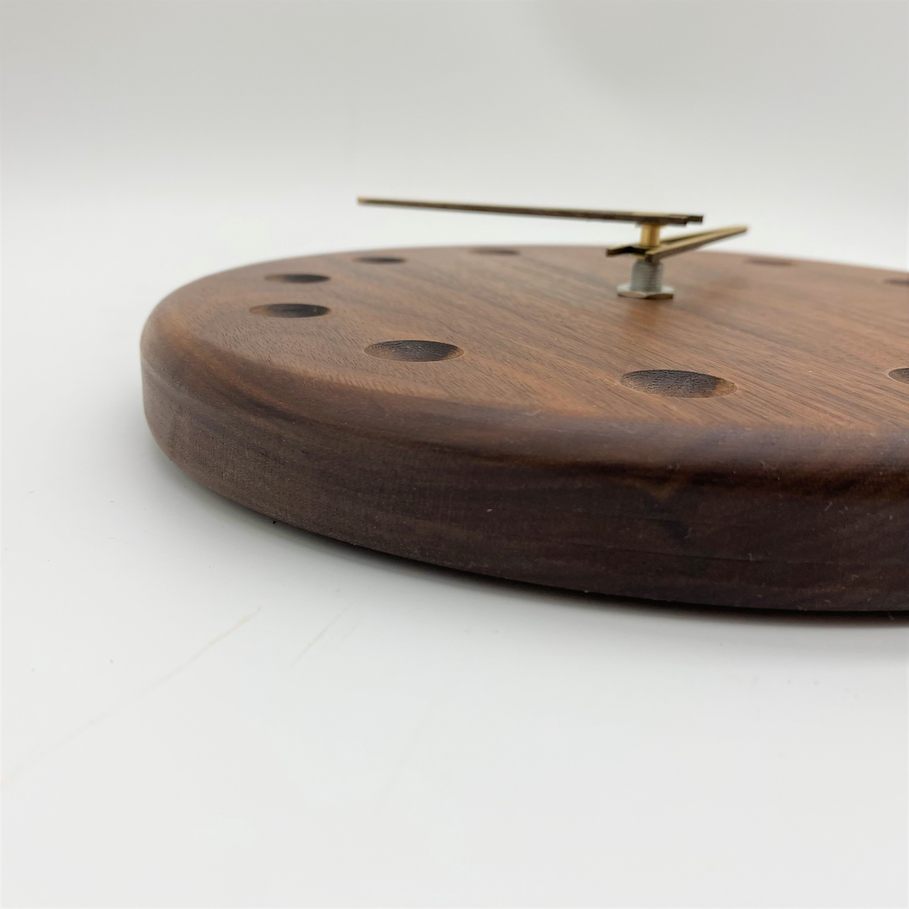 ディンプル時計★天然無垢材★ウォルナット★リビング★ギフト★開店祝い★還暦祝い★木製掛け時計