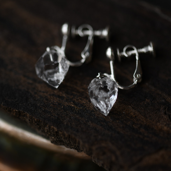 [012 雨滴系列] 卡拉拉鑽石石英（水晶）礦物寶石 SV925 耳 第2張的照片