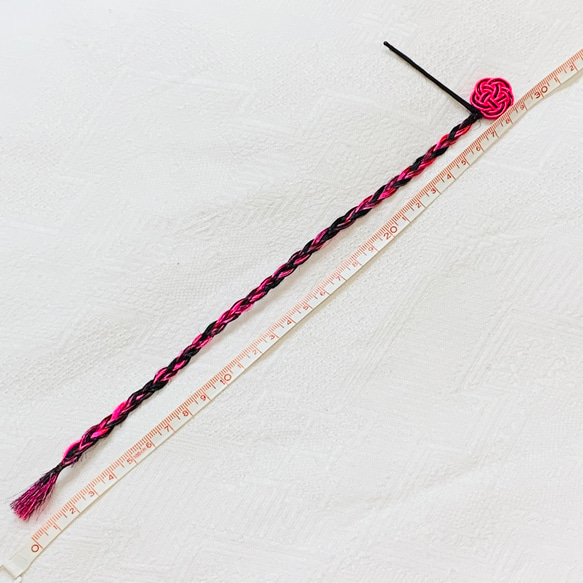 【ヘアピンタイプ】ワンポイント三つ編み付け毛　ピンクと黒　 6枚目の画像