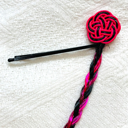 【ヘアピンタイプ】ワンポイント三つ編み付け毛　ピンクと黒　 4枚目の画像