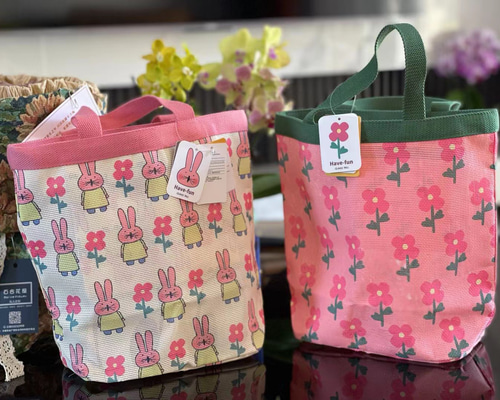 超かわいい小花ウサギメッシュバッグビーチバッグ トートバッグ