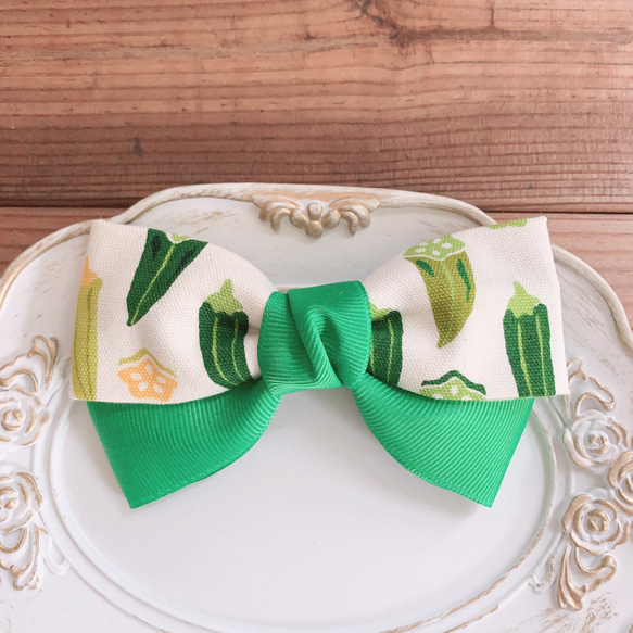 オクラ リボンヘアアクセサリー バレッタ ポニーフック クリップ リボンゴム 個性的 グリーン 3枚目の画像