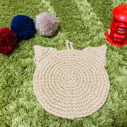 苔田かえる作‼️麻ひもで編んだ、ネコの鍋敷き 2枚目の画像