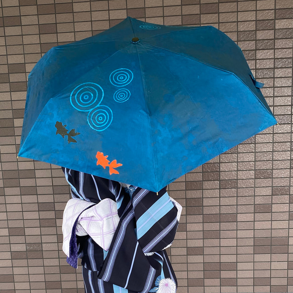 UVカット 折畳 竹傘 金魚 ブルー 通学 置き傘 紫外線99.9%カット 晴雨兼用 DRiF 日傘 雨傘 1枚目の画像