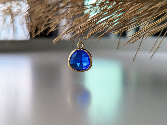 14Kgf Royal BLUE crystal GOLD marronroyal blue marron 耳環或耳環 第6張的照片