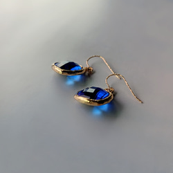 14Kgf Royal BLUE crystal GOLD marronroyal blue marron 耳環或耳環 第4張的照片