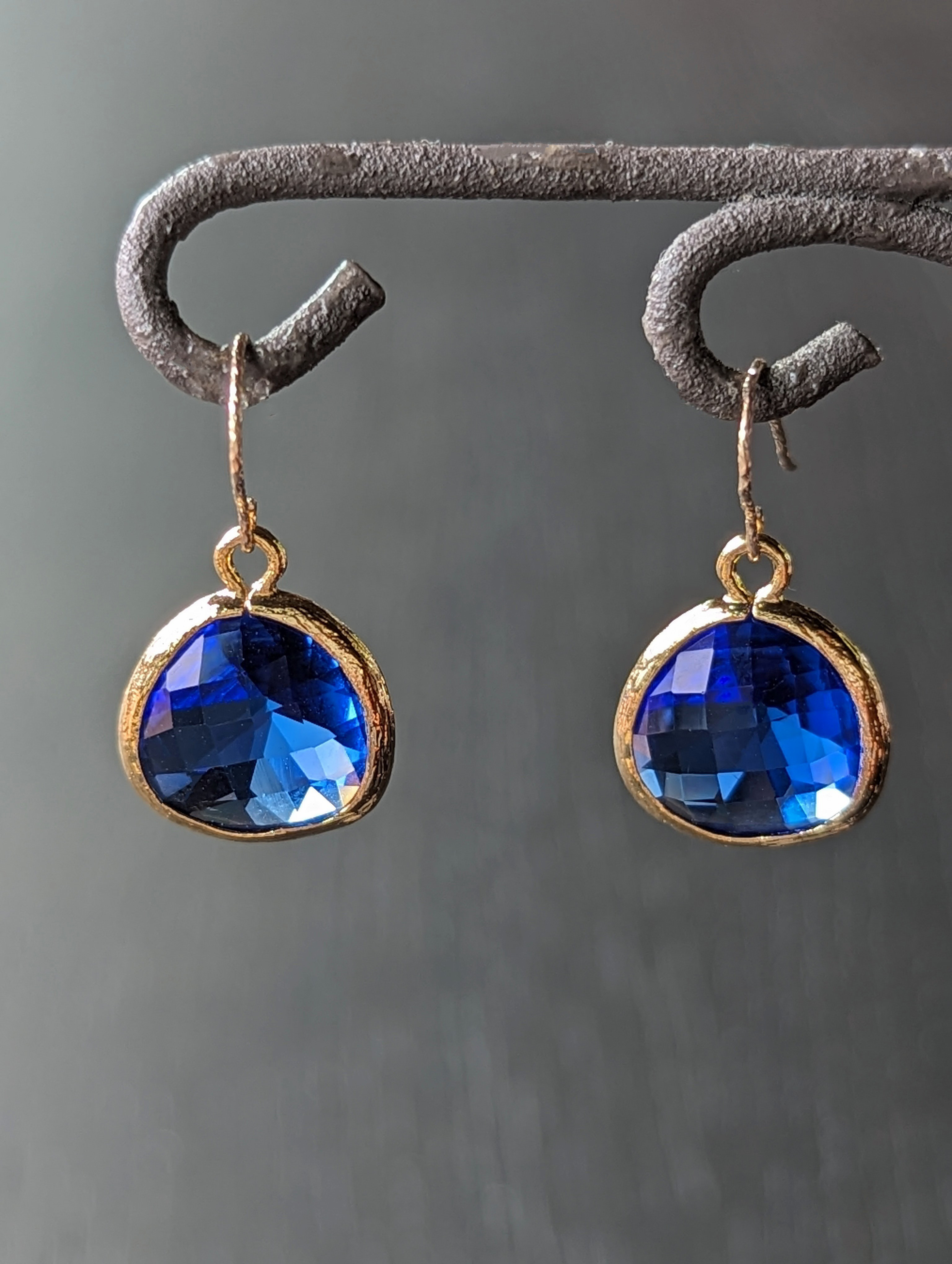 Royal BLUE crystal GOLD ロイヤルブルーマロンピアスorイヤリング/14kgfサージカルステンレス