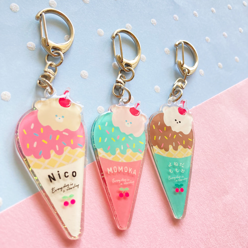 Uggoly's アイスクリームキーチェーン 🍦🍦🍦 久々にトリプルアイスを作りました😚‼️ 種類もトリプル