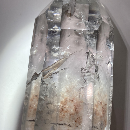 ホワイトファントム✨ キャルコパライト（黄銅鉱）入り　クリスタル　レインボー ホワイトファントム✨ キャルコパライト（黄銅鉱）入りクリスタル