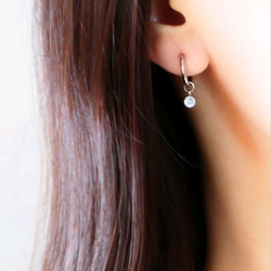 アクアマリンのフープピアス/イヤリング 7月誕生石 サージカルステンレス　金属アレルギー対応　ゴールド　シルバー　天然石 2枚目の画像