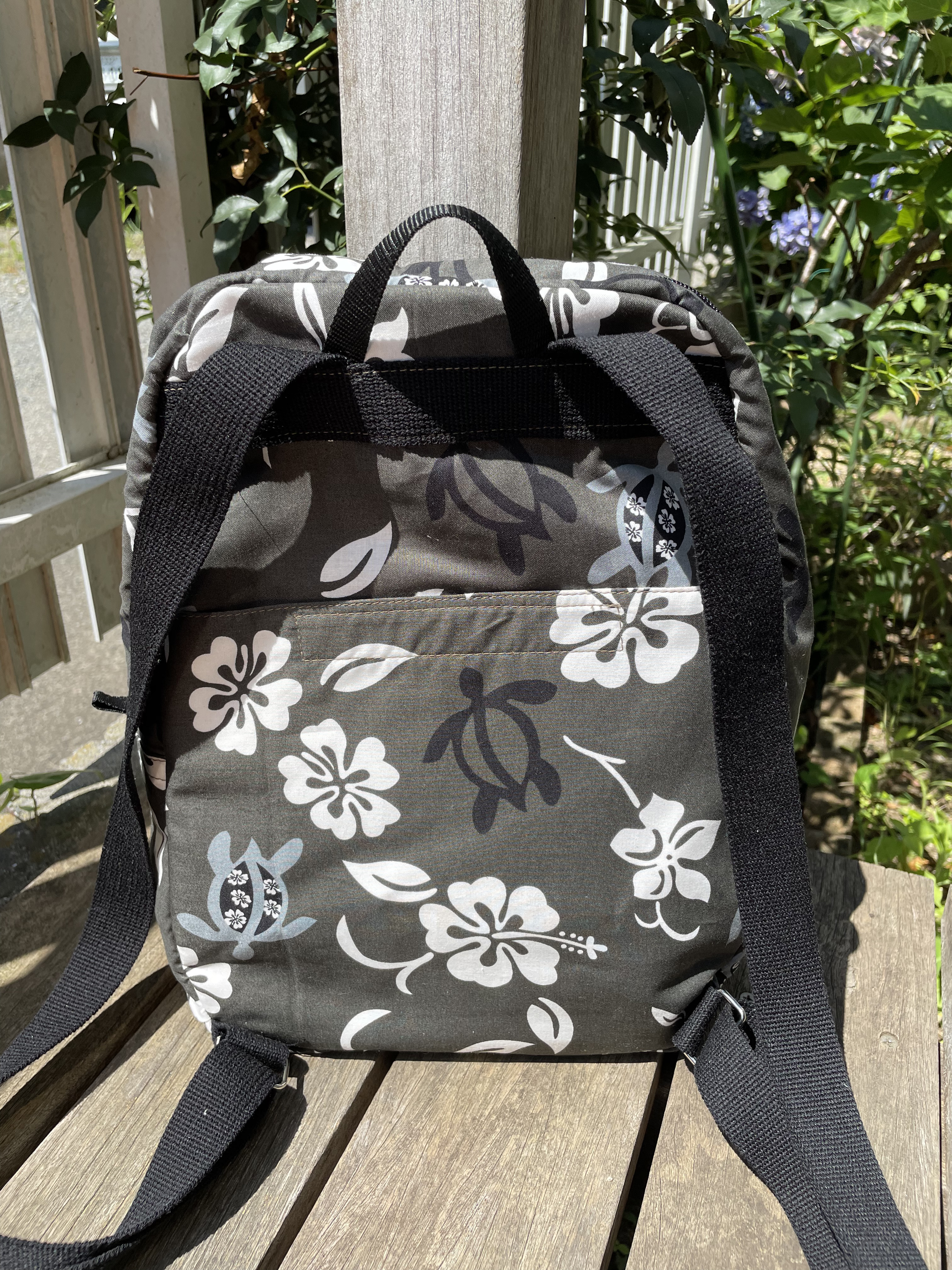 ハワイアン　リュック　Hana*Hana